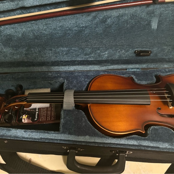 Violin - Picture 8 of 8